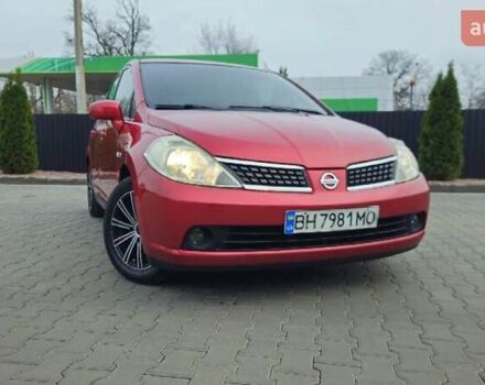 Красный Ниссан Тиида, объемом двигателя 1.6 л и пробегом 149 тыс. км за 5700 $, фото 3 на Automoto.ua