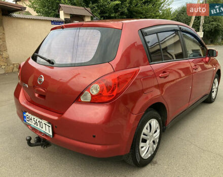 Красный Ниссан Тиида, объемом двигателя 1.6 л и пробегом 195 тыс. км за 5500 $, фото 6 на Automoto.ua