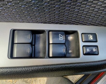 Красный Ниссан Тиида, объемом двигателя 1.6 л и пробегом 170 тыс. км за 5600 $, фото 11 на Automoto.ua