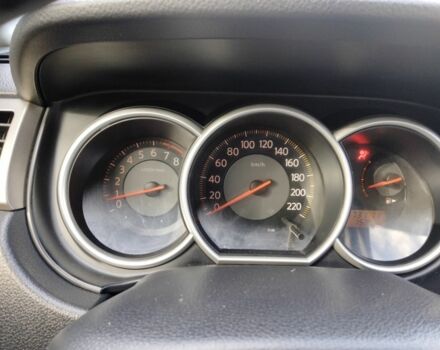 Красный Ниссан Тиида, объемом двигателя 1.6 л и пробегом 170 тыс. км за 5600 $, фото 6 на Automoto.ua