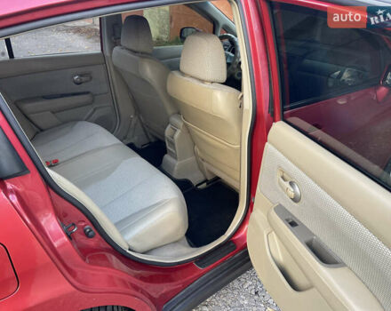 Червоний Ніссан Тііда, об'ємом двигуна 1.6 л та пробігом 147 тис. км за 5000 $, фото 12 на Automoto.ua