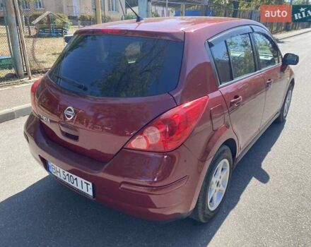 Красный Ниссан Тиида, объемом двигателя 1.8 л и пробегом 175 тыс. км за 5600 $, фото 6 на Automoto.ua