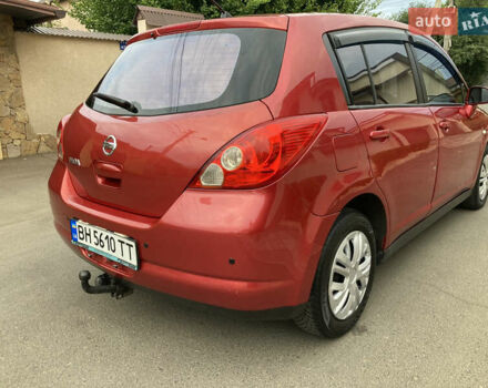 Красный Ниссан Тиида, объемом двигателя 1.6 л и пробегом 195 тыс. км за 5500 $, фото 7 на Automoto.ua