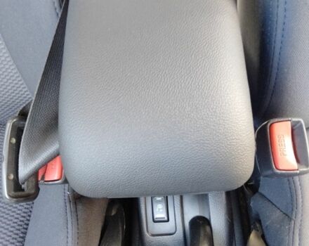 Красный Ниссан Тиида, объемом двигателя 1.6 л и пробегом 170 тыс. км за 5600 $, фото 10 на Automoto.ua