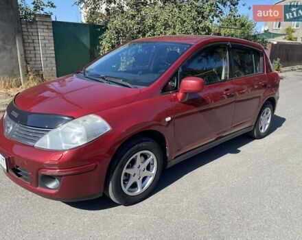 Красный Ниссан Тиида, объемом двигателя 1.8 л и пробегом 175 тыс. км за 5600 $, фото 8 на Automoto.ua