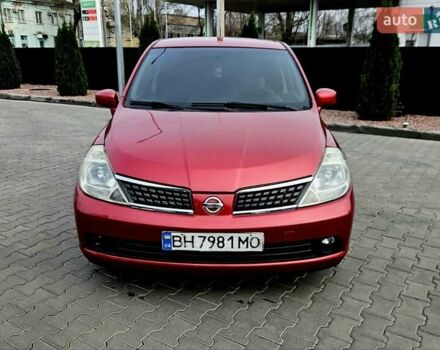Красный Ниссан Тиида, объемом двигателя 1.6 л и пробегом 149 тыс. км за 5700 $, фото 1 на Automoto.ua