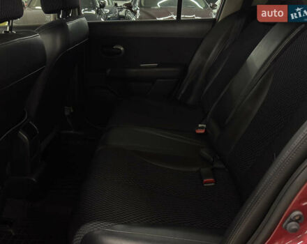 Красный Ниссан Тиида, объемом двигателя 1.5 л и пробегом 68 тыс. км за 7599 $, фото 20 на Automoto.ua