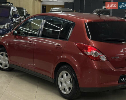 Красный Ниссан Тиида, объемом двигателя 1.5 л и пробегом 68 тыс. км за 7599 $, фото 12 на Automoto.ua