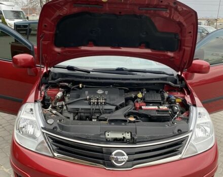 Красный Ниссан Тиида, объемом двигателя 1.6 л и пробегом 59 тыс. км за 9900 $, фото 7 на Automoto.ua