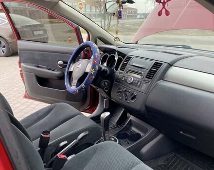 Красный Ниссан Тиида, объемом двигателя 1.6 л и пробегом 59 тыс. км за 9900 $, фото 3 на Automoto.ua