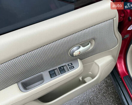 Красный Ниссан Тиида, объемом двигателя 1.6 л и пробегом 118 тыс. км за 5850 $, фото 12 на Automoto.ua