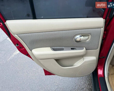 Красный Ниссан Тиида, объемом двигателя 1.6 л и пробегом 118 тыс. км за 5850 $, фото 16 на Automoto.ua