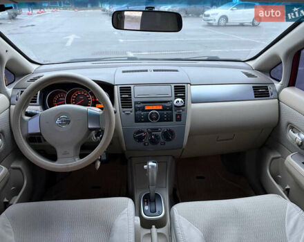 Красный Ниссан Тиида, объемом двигателя 1.6 л и пробегом 118 тыс. км за 5850 $, фото 18 на Automoto.ua