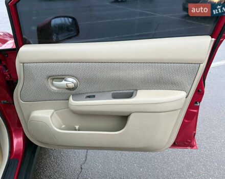 Красный Ниссан Тиида, объемом двигателя 1.6 л и пробегом 118 тыс. км за 5850 $, фото 25 на Automoto.ua