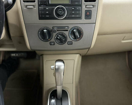 Красный Ниссан Тиида, объемом двигателя 1.6 л и пробегом 227 тыс. км за 5900 $, фото 22 на Automoto.ua