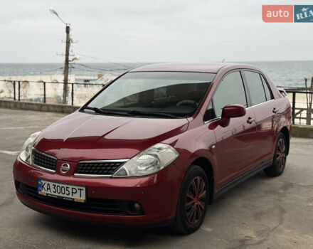 Красный Ниссан Тиида, объемом двигателя 1.6 л и пробегом 227 тыс. км за 5900 $, фото 1 на Automoto.ua