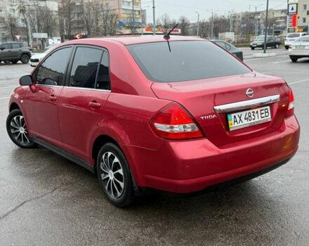 Красный Ниссан Тиида, объемом двигателя 1.6 л и пробегом 118 тыс. км за 5850 $, фото 5 на Automoto.ua