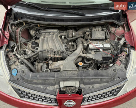 Красный Ниссан Тиида, объемом двигателя 1.6 л и пробегом 227 тыс. км за 5900 $, фото 26 на Automoto.ua