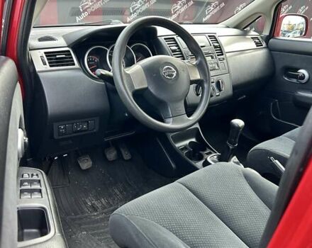 Красный Ниссан Тиида, объемом двигателя 1.6 л и пробегом 155 тыс. км за 6800 $, фото 16 на Automoto.ua