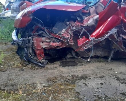 Красный Ниссан Тиида, объемом двигателя 1.6 л и пробегом 94 тыс. км за 3500 $, фото 14 на Automoto.ua