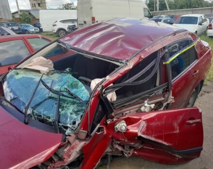 Красный Ниссан Тиида, объемом двигателя 1.6 л и пробегом 94 тыс. км за 3500 $, фото 12 на Automoto.ua