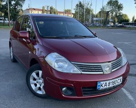 Красный Ниссан Тиида, объемом двигателя 1.6 л и пробегом 99 тыс. км за 6200 $, фото 1 на Automoto.ua