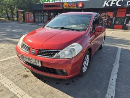 Ніссан Тііда 2008 у Кривому Розі на Automoto.ua Червоний Ніссан Тііда, об'ємом двигуна 1.6 л та пробігом 149 тис. км за 7000 $, фото 1 на Automoto.ua