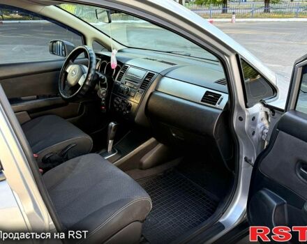 Ниссан Тиида, объемом двигателя 1.6 л и пробегом 157 тыс. км за 5600 $, фото 8 на Automoto.ua