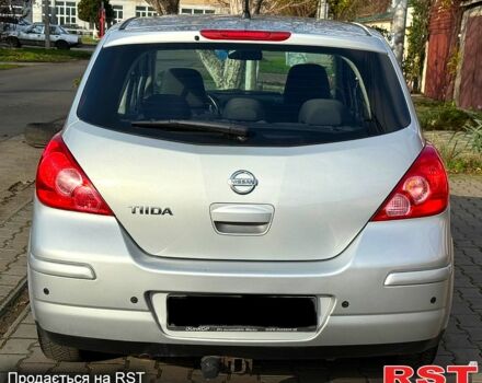 Ниссан Тиида, объемом двигателя 1.6 л и пробегом 167 тыс. км за 7450 $, фото 4 на Automoto.ua