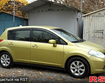 Ниссан Тиида, объемом двигателя 1.6 л и пробегом 174 тыс. км за 7450 $, фото 4 на Automoto.ua