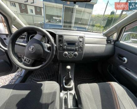 Ниссан Тиида, объемом двигателя 1.8 л и пробегом 216 тыс. км за 4800 $, фото 8 на Automoto.ua