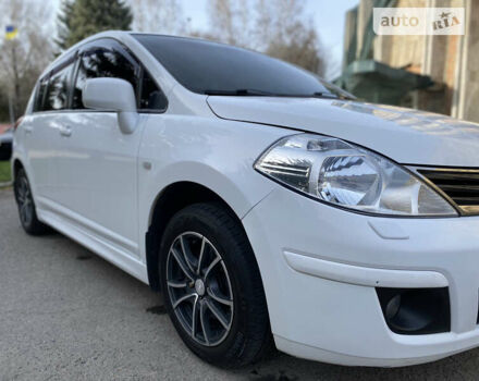 Ниссан Тиида, объемом двигателя 1.6 л и пробегом 65 тыс. км за 9499 $, фото 10 на Automoto.ua