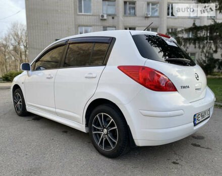 Ниссан Тиида, объемом двигателя 1.6 л и пробегом 65 тыс. км за 9500 $, фото 6 на Automoto.ua