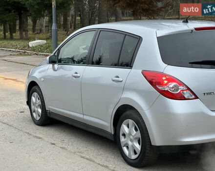 Ниссан Тиида, объемом двигателя 1.5 л и пробегом 51 тыс. км за 5500 $, фото 4 на Automoto.ua