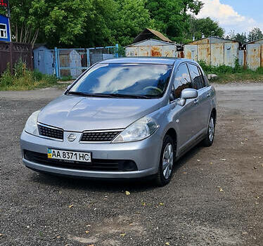 Ниссан Тиида, объемом двигателя 1.6 л и пробегом 215 тыс. км за 4100 $, фото 9 на Automoto.ua