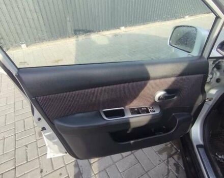 Ніссан Тііда, об'ємом двигуна 1.8 л та пробігом 119 тис. км за 5600 $, фото 8 на Automoto.ua