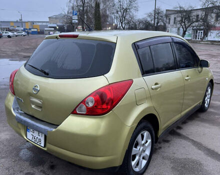 Желтый Ниссан Тиида, объемом двигателя 1.6 л и пробегом 171 тыс. км за 5799 $, фото 2 на Automoto.ua