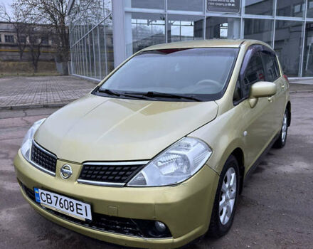 Желтый Ниссан Тиида, объемом двигателя 1.6 л и пробегом 171 тыс. км за 5799 $, фото 5 на Automoto.ua