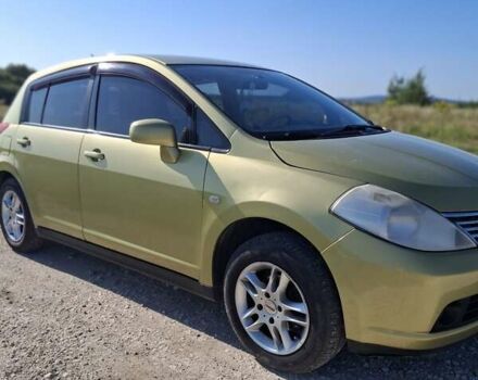 Желтый Ниссан Тиида, объемом двигателя 1.6 л и пробегом 162 тыс. км за 5200 $, фото 11 на Automoto.ua