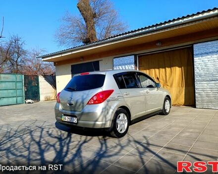 Желтый Ниссан Тиида, объемом двигателя 1.6 л и пробегом 192 тыс. км за 6100 $, фото 4 на Automoto.ua