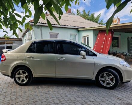 Жовтий Ніссан Тііда, об'ємом двигуна 1.6 л та пробігом 255 тис. км за 4999 $, фото 5 на Automoto.ua