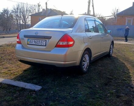Жовтий Ніссан Тііда, об'ємом двигуна 1.6 л та пробігом 200 тис. км за 5000 $, фото 3 на Automoto.ua