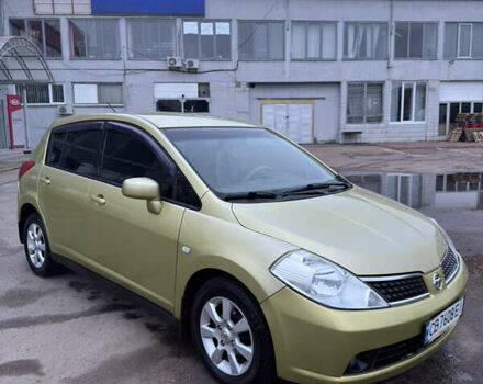 Желтый Ниссан Тиида, объемом двигателя 1.6 л и пробегом 171 тыс. км за 5799 $, фото 1 на Automoto.ua