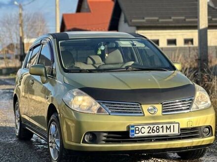Желтый Ниссан Тиида, объемом двигателя 1.6 л и пробегом 164 тыс. км за 5999 $, фото 1 на Automoto.ua