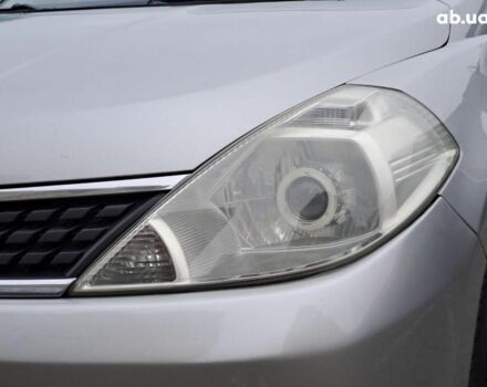 Серый Ниссан Тиида, объемом двигателя 1.6 л и пробегом 182 тыс. км за 6140 $, фото 7 на Automoto.ua