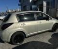 Сірий Ніссан Тііда, об'ємом двигуна 1.8 л та пробігом 200 тис. км за 5500 $, фото 5 на Automoto.ua