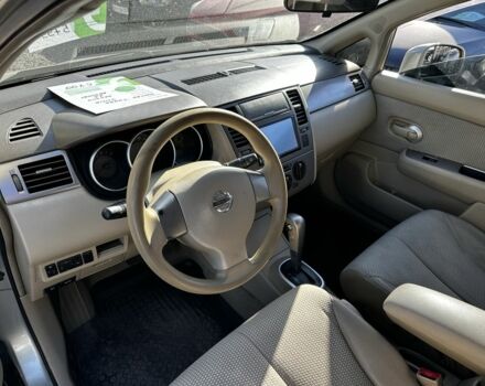 Сірий Ніссан Тііда, об'ємом двигуна 1.8 л та пробігом 200 тис. км за 5500 $, фото 7 на Automoto.ua