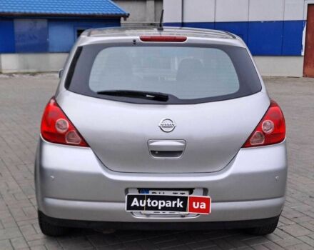 Серый Ниссан Тиида, объемом двигателя 1.6 л и пробегом 182 тыс. км за 6140 $, фото 5 на Automoto.ua