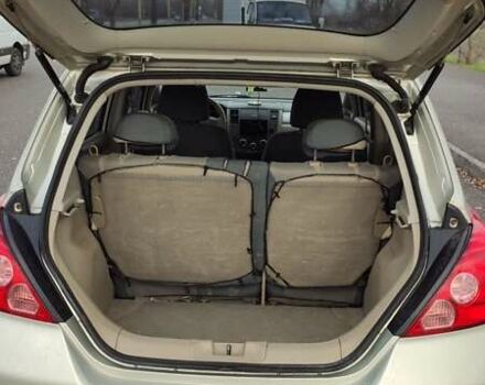 Серый Ниссан Тиида, объемом двигателя 1.6 л и пробегом 271 тыс. км за 5000 $, фото 8 на Automoto.ua