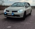 Серый Ниссан Тиида, объемом двигателя 1.6 л и пробегом 271 тыс. км за 5000 $, фото 3 на Automoto.ua